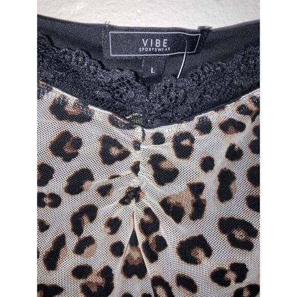 VIBE Animal Print Lace Trimmed Women’s Short Sleeve Top Size L New NWT - Picture 5 of 13